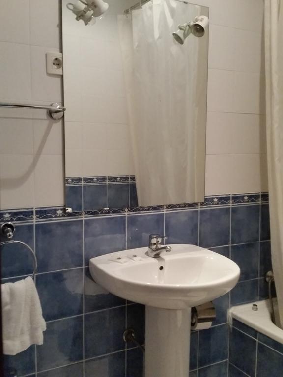 Pensao Lourenco Curia Habitación foto